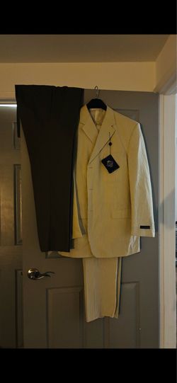 Brand new Men’s suit -Elegant &Stylish formal wear