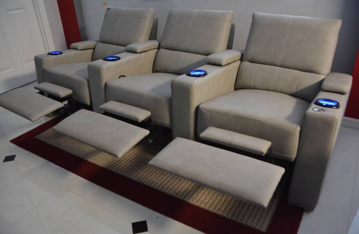 ComfortFit by Villa International Three Recliners/ Sofa rv