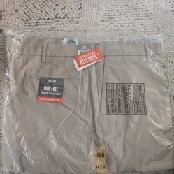 Dockers Men's 44x30 Khaki Dress Pant