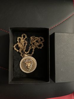 Gold rope chain with Leo Lion pendant