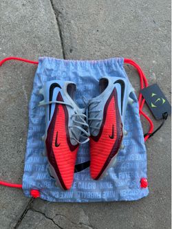Soccer cleats