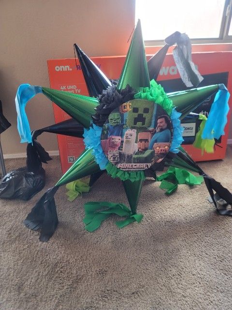 PIÑATAS ,BONITAS ,GRANDEZ,RESISTENTES Y VARATAS