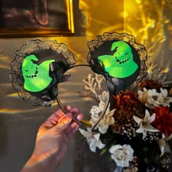 Glow in the dark oogie boogie