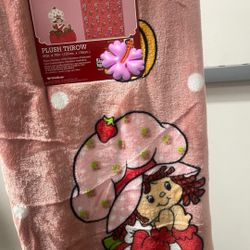 Strawberry shortcake blanket perfect for Christmas