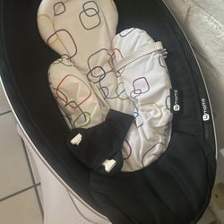 Mamaroo Baby Swing
