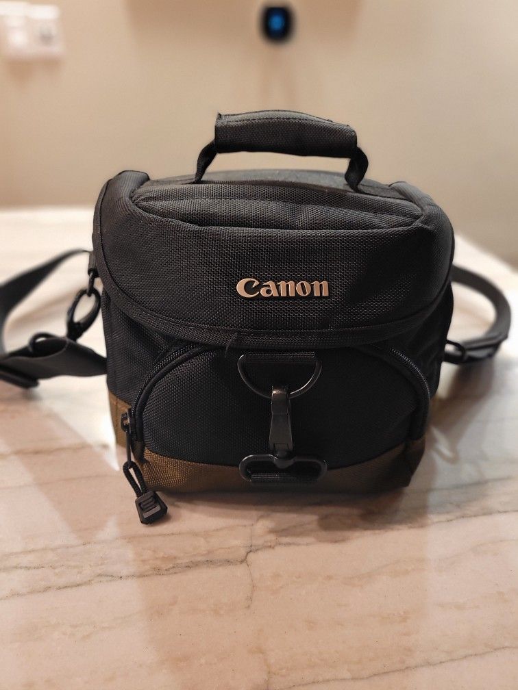 Canon Camera Custom Gadget Bag 100EG (Black/ Olive)