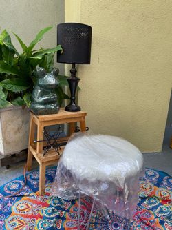 Faux fur stool silver legs