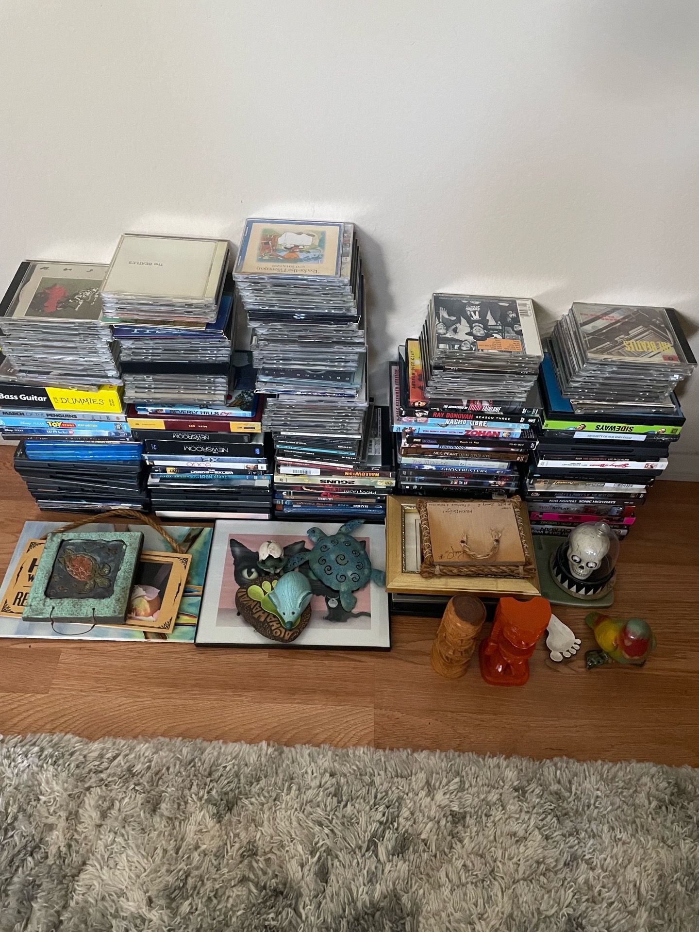 Blu-rays, DVDs, CDs
