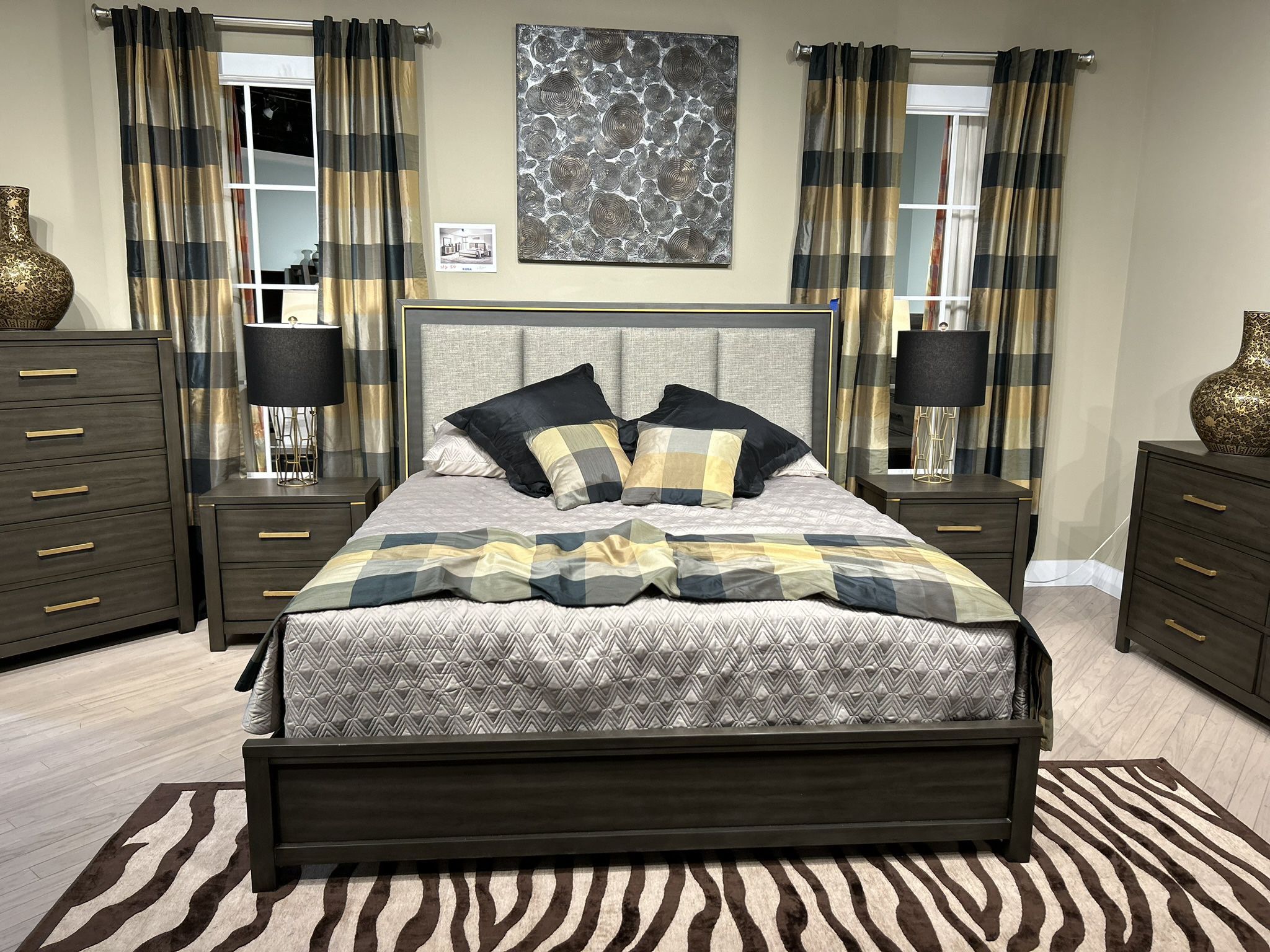 New King Bedroom Set