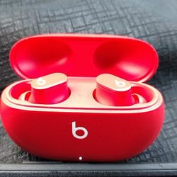 Beats Studio Buds - True Wireless Noise Cancelling Earbuds - Compatible with Apple & Android, Built-in Microphone, IPX4 Rating, Sweat Resistant Earpho