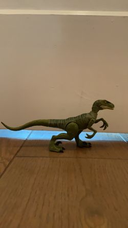 Velociraptor Charlie Mattel Jurassic World Savage Strike Velociraptor Charlie action figure
