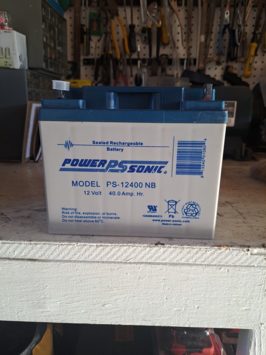 Sealed Rechargeable Battery "Solor"