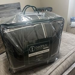 Beddy’s Queen ensemble