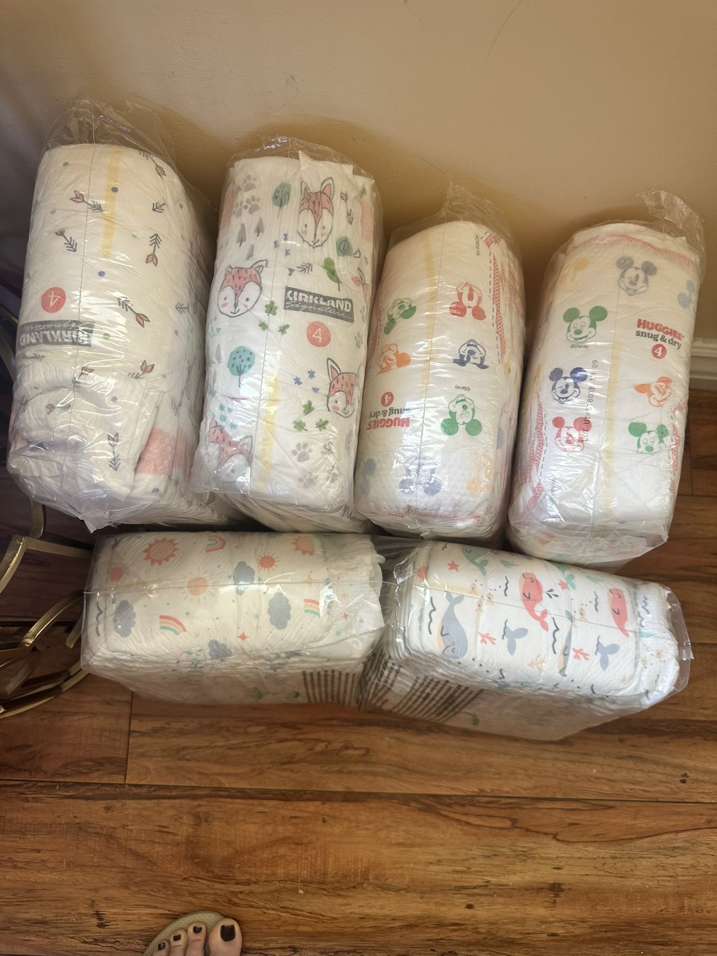 Diapers Size 4 Huggies