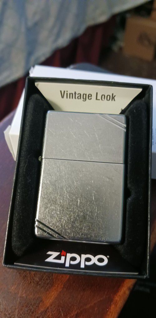 Zippo Vintage Look Lighter 