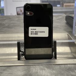 iPhone XR 64GB UNLOCKED 