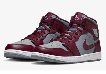 Jordan 1 cherrywood size 8.5 men’s very good condition no crease