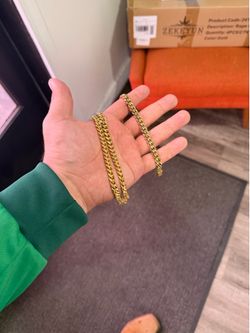 Jaxxon Gold Cuban Chain and Cuban Bracelet