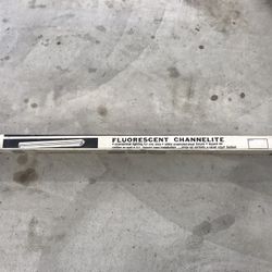 4 Foot Florescent Chanel Light