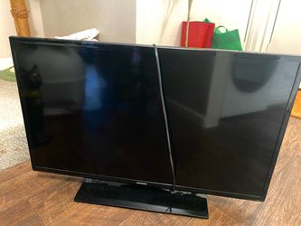 Tv and soundbar
