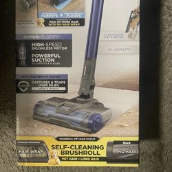 Shark Pet Pro Cordless Stick Vacuum with Multiflex (IZ340H) - NEW