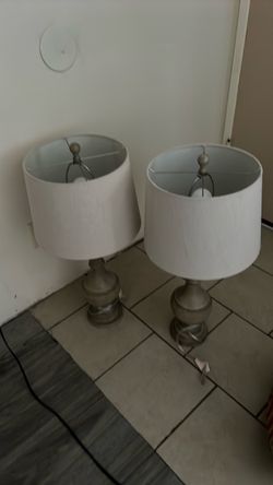 Set of 2 lamps
