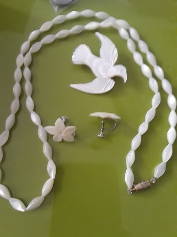 Pair of vintage mother of pearl ,earings, necklace