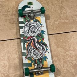 8.25 Complete Skateboard 