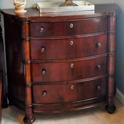 Broyhill Charlestown Cherry Antique Replica bureau/side table