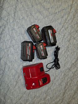 Milwaukee M18 RedLithium Battery Pack and Rapid Charger