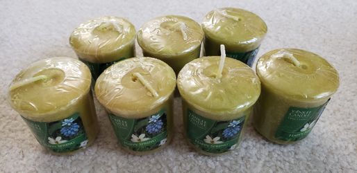 New 15 small Yankee candles nice smell