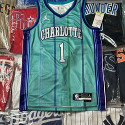 Charlotte Hornets Lamelo Ball 