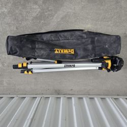 Dewalt Tripod
