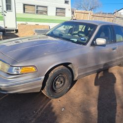 1997 Ford Crown Victoria