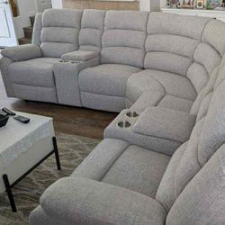 New Recliner Sectional Couch! Includes Free Delivery 🚚!