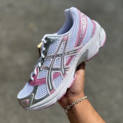Asics womens 8w online