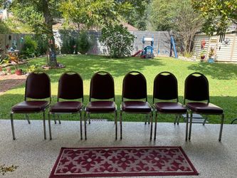 Set of 6 Burgundy Vinyl Stacking Chairs