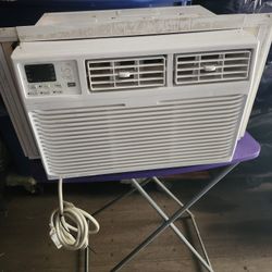 8000 BTU Window Air Conditioner 