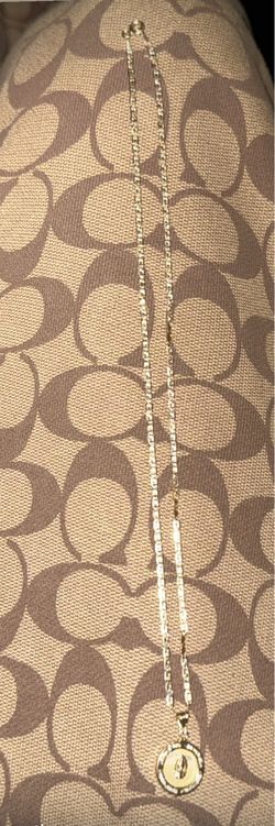10k Valentino chain with pendant14k gold