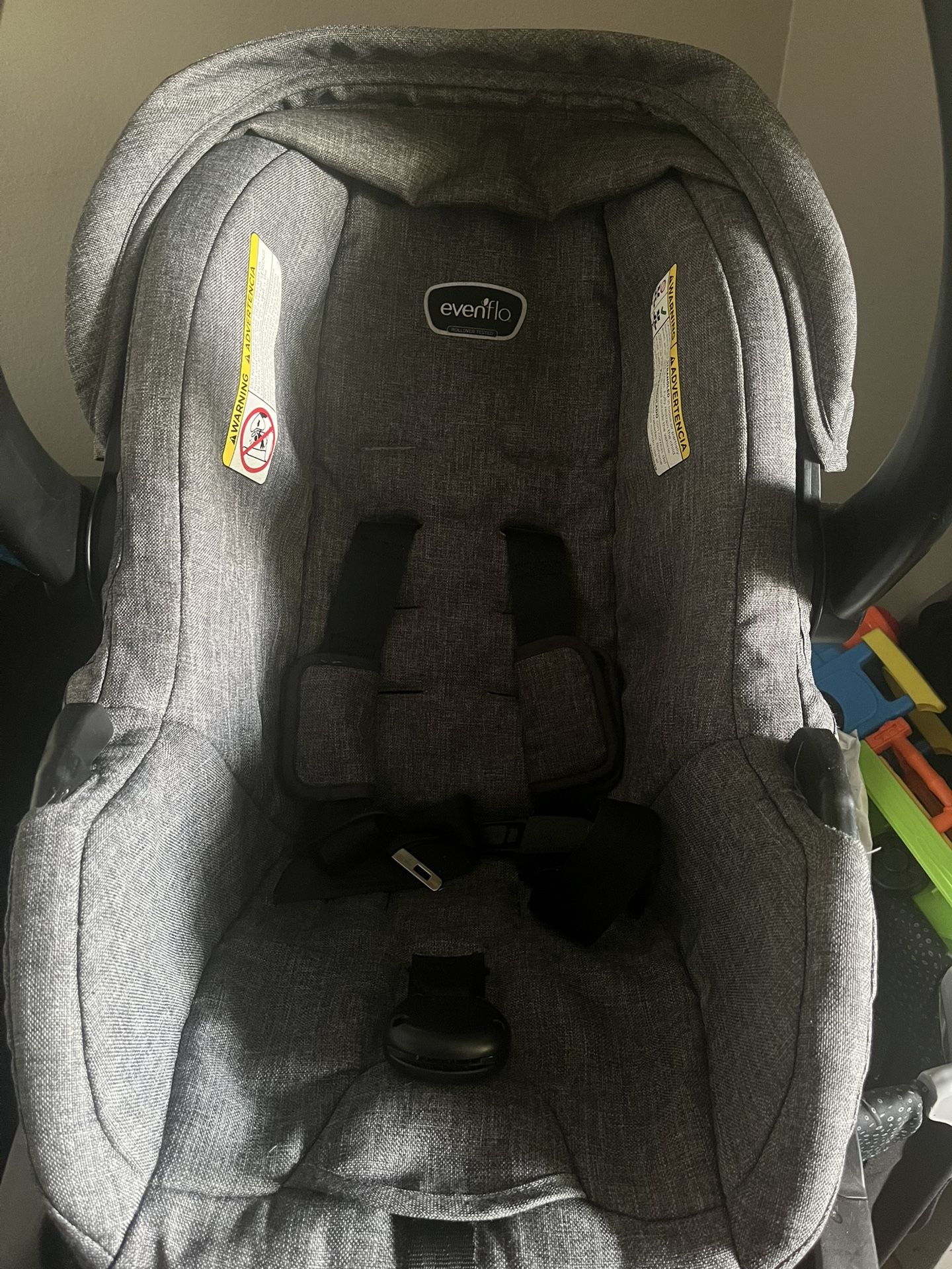 Even Flo Omni Car Seat And Stroller Set
