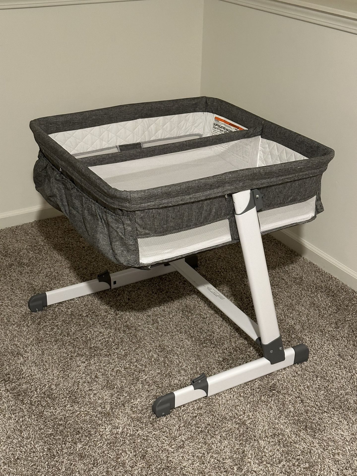 Twin City Sleeper Bedside Bassinet