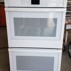 GE Smart Built-In Self-Clean Double Wall Oven 
