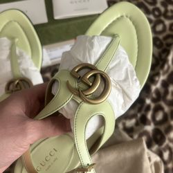 Gucci Green Authentic Sandals 6.5