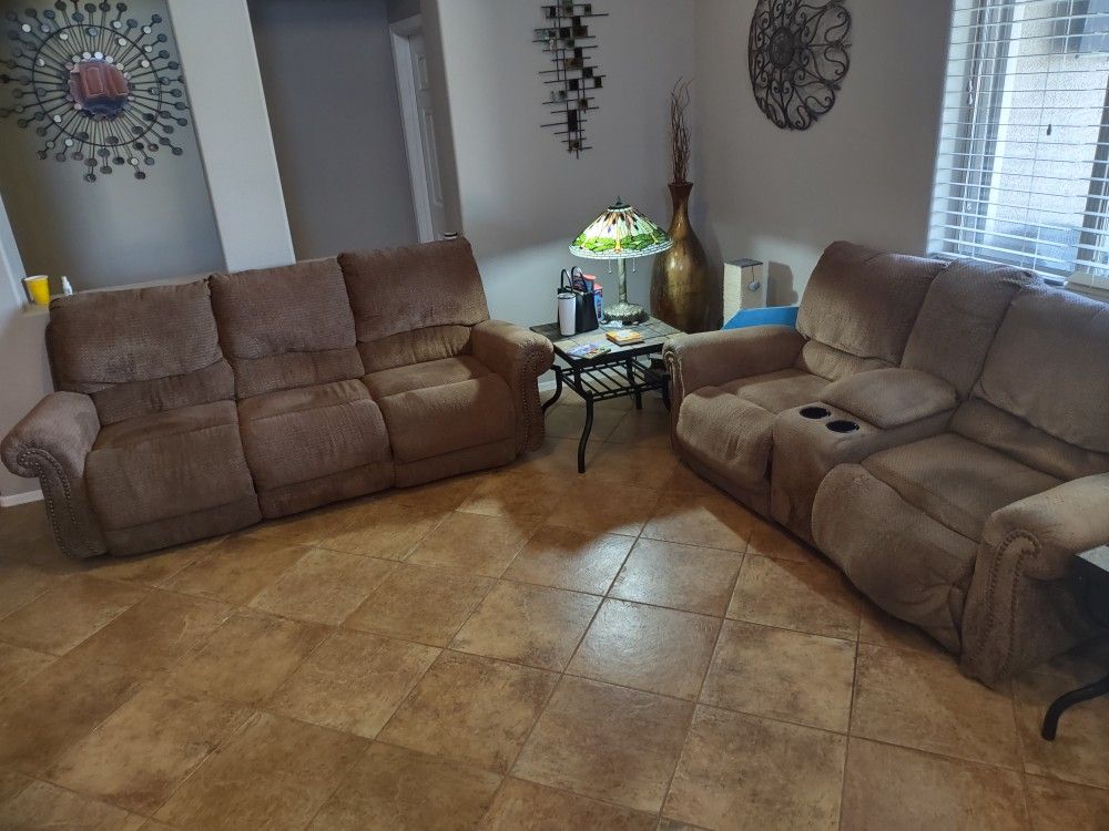 Ashley Furniture Recliner Couch Sofa and Power Recliner Console Loveseat, 4 Recline!