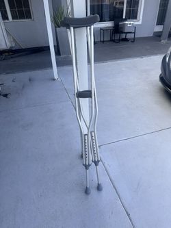 Crutches 