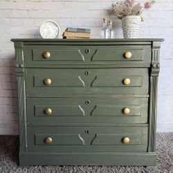 Awesome Shabby Distressed Solid Wood Dresser 