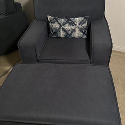Oversized Comfy Chair with Storage Ottoman