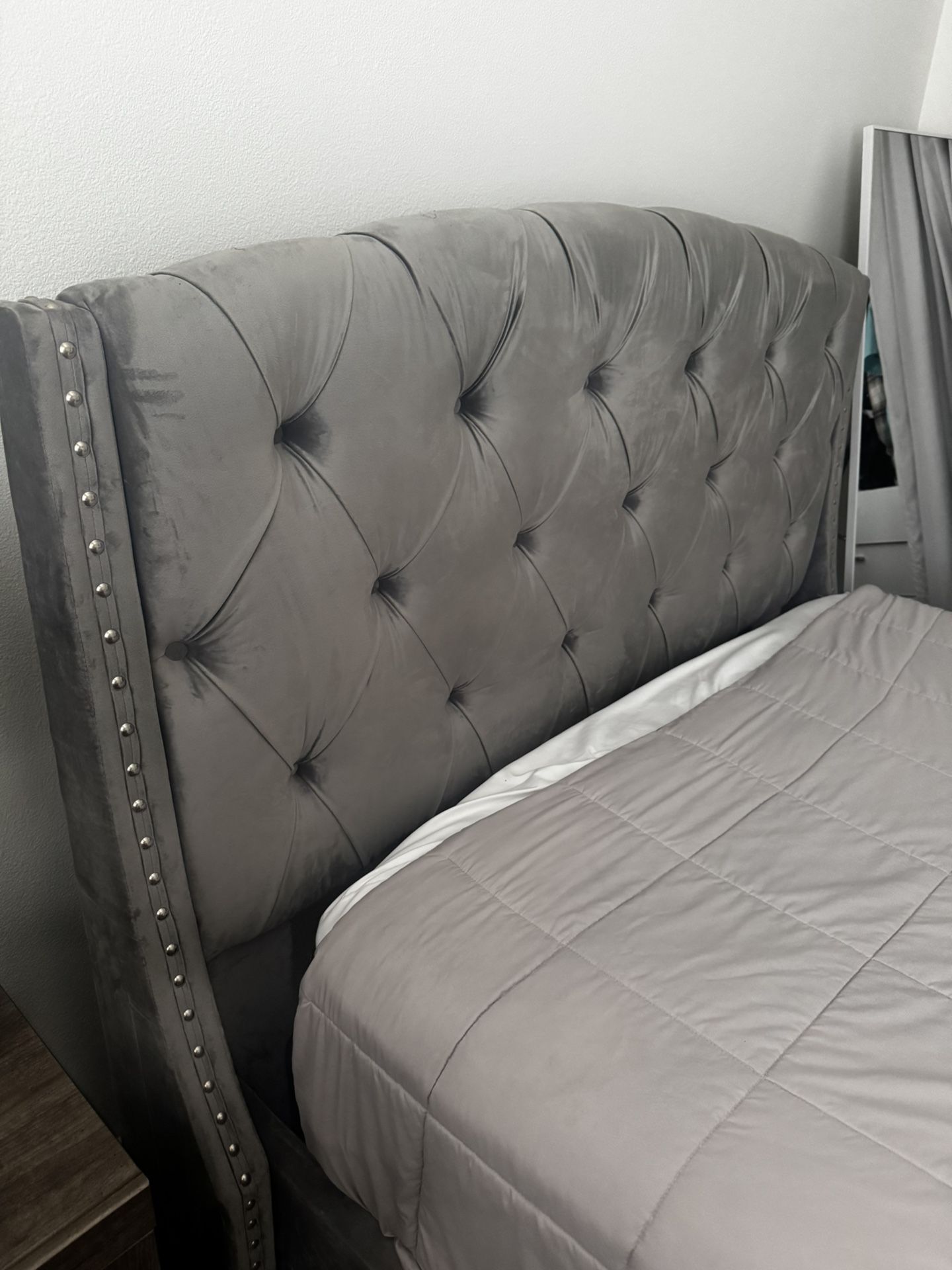 Grey Studded Headboard With Base