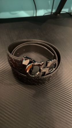 Salvatore Ferragamo Gancini Belt Black Size 42/105 w Box