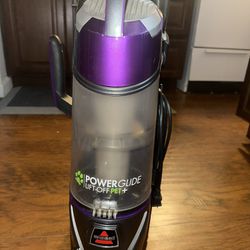 Bissell Pet 2 in 1 Lift off Vaccuum - Corded